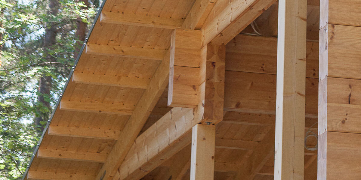 Logs coated with Pinja Indeep