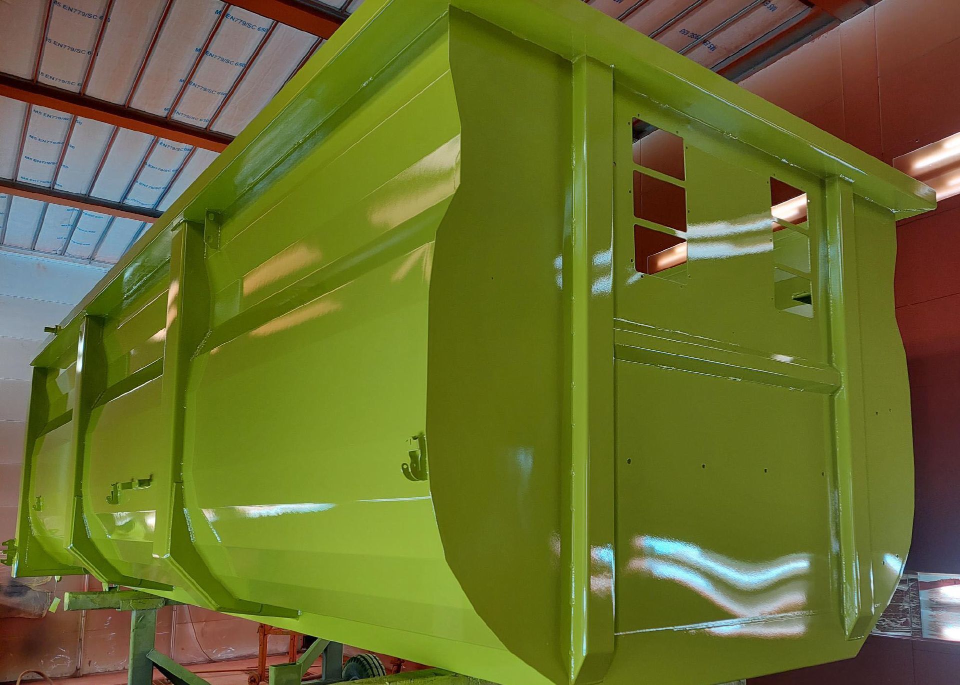 Metal container