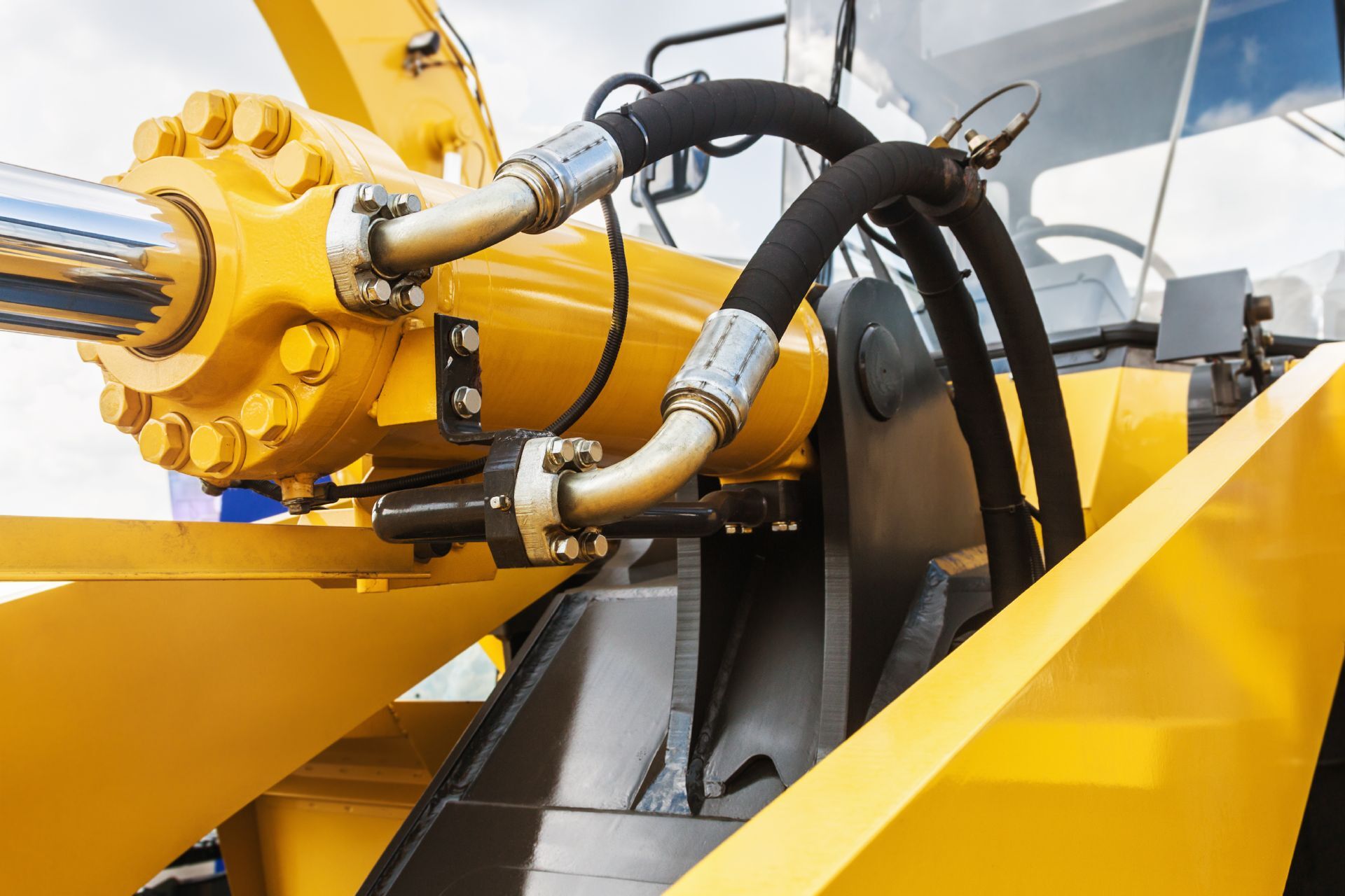 Tractor hydraulics pump
