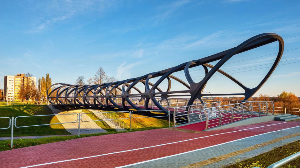 Cycle paths and walkways floor coating